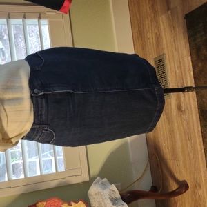 Denim skirt.  Cute denim vintage skirt.